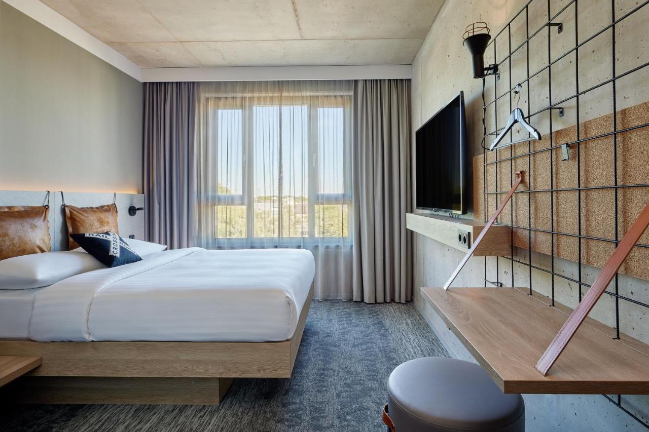 Готель Moxy Cologne Muelheim Екстер'єр фото