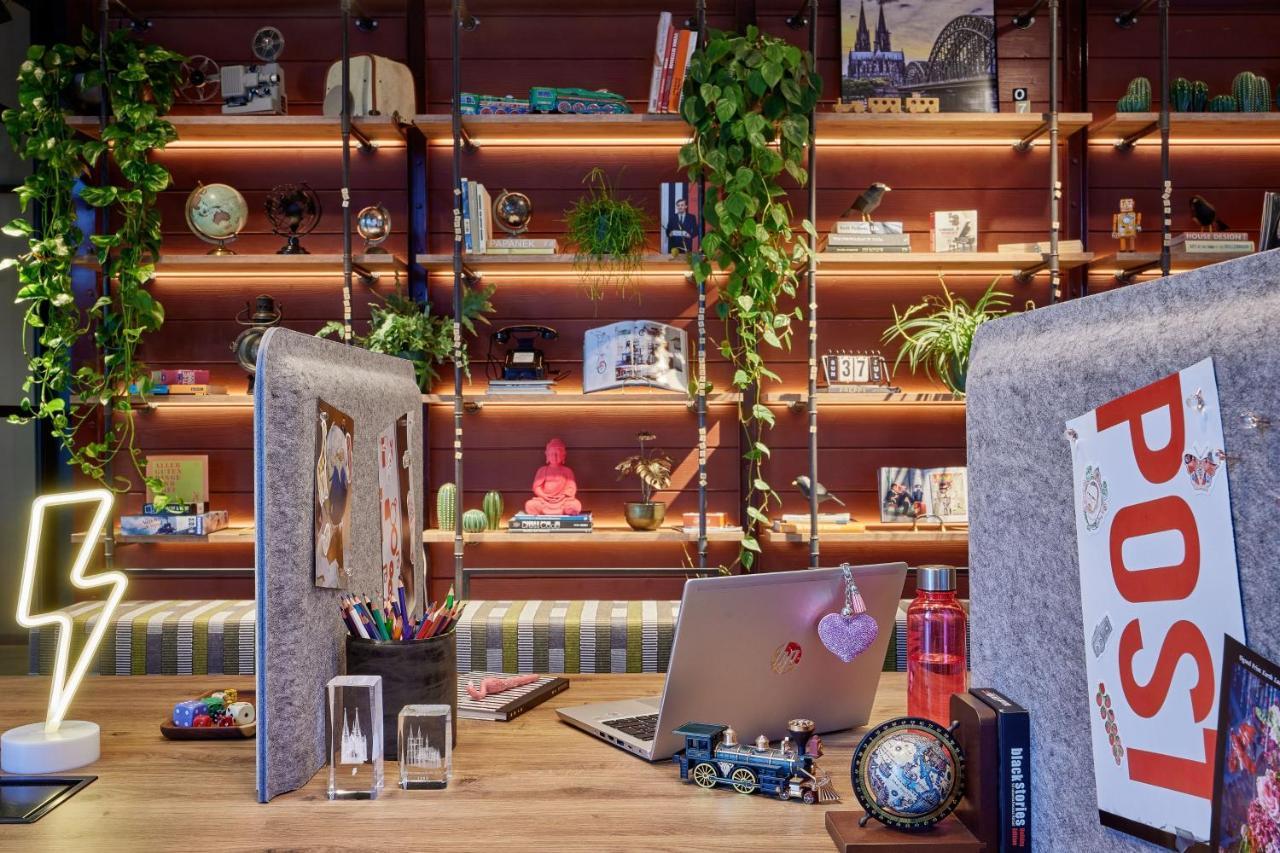 Готель Moxy Cologne Muelheim Екстер'єр фото