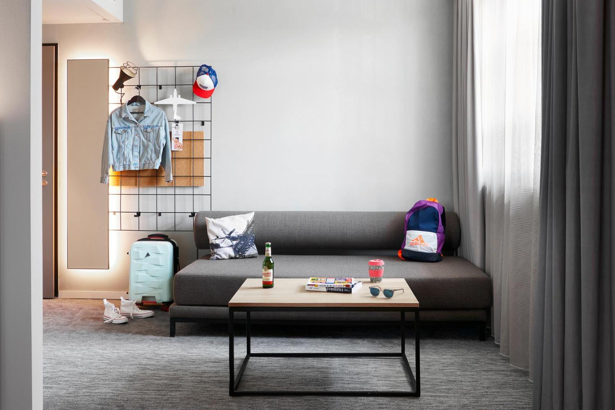 Готель Moxy Cologne Muelheim Екстер'єр фото